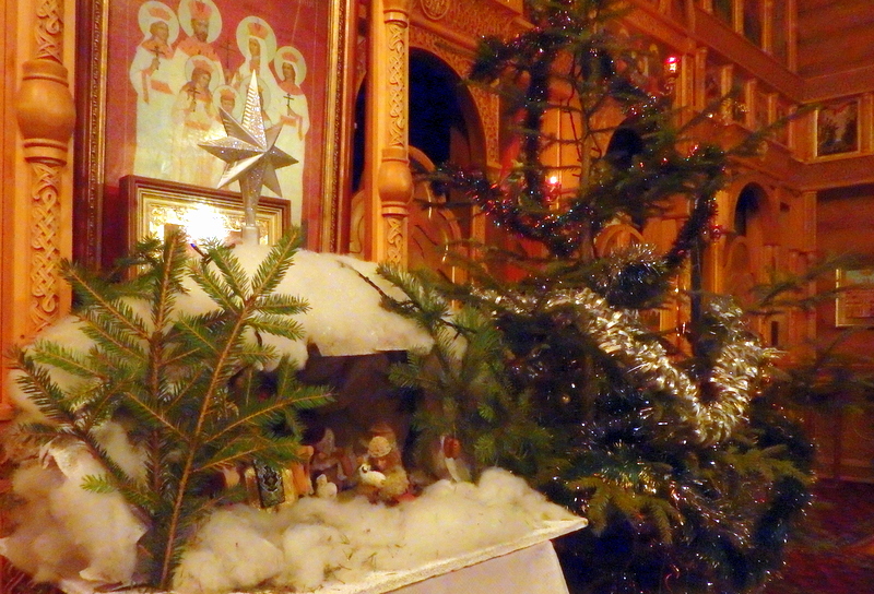 Рождественский вертеп, сделанный нашими прихожанами